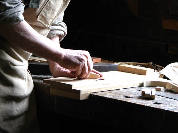 Nacemos de la influencia y formación  heredada en el sector de la <strong>carpintería de madera y ebanistería  en Albiol (L').</strong>